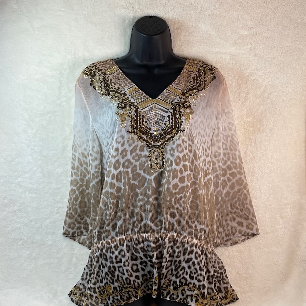 Chico’s Size 1 (M 8-10) Pale Pink Ombré Leopard Print V-Neck Top